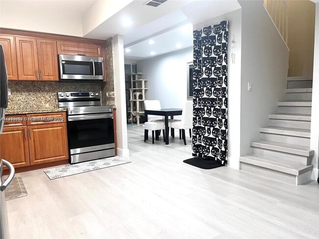 Photo - 20200 W Country Club Dr Unit 112