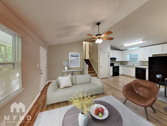 Photo - 239 William Dr