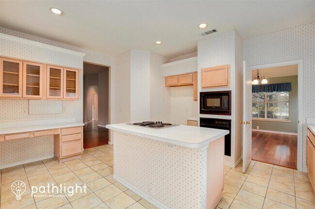 Photo - 2805 Champlin Ct