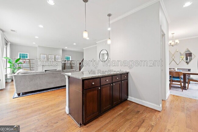 Photo - 1765 Stoney Creek Dr SE