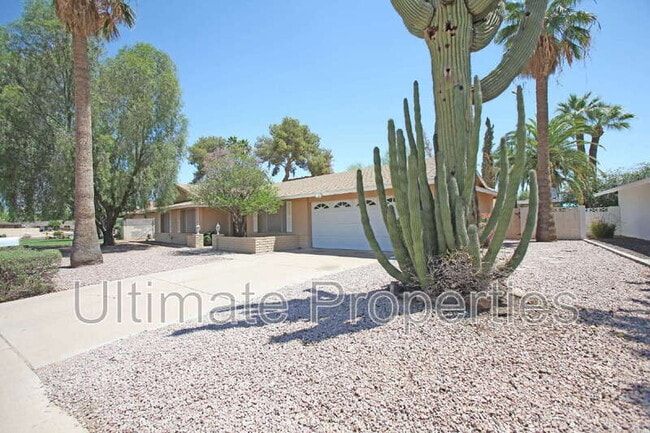 Building Photo - 8702 E Sells Dr Rental