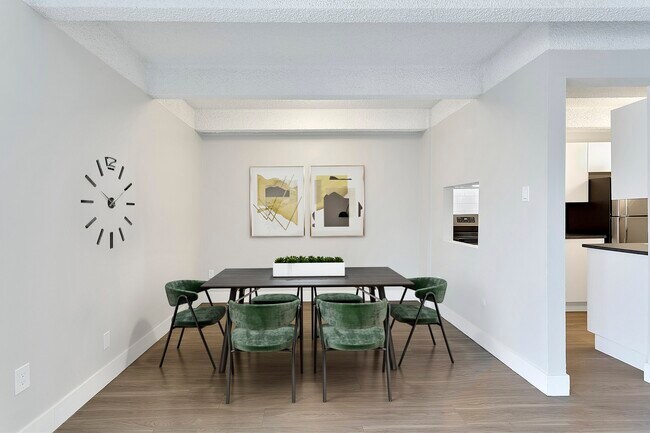 Photo - 1280 Lafayette