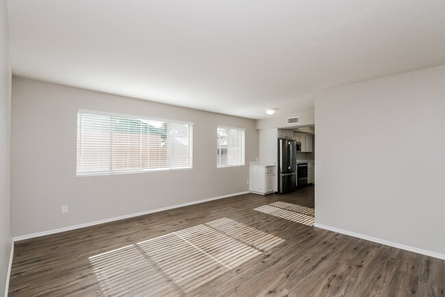 Photo - 840 S 21st St