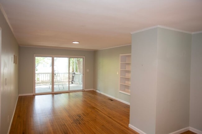 Photo - 230 Habersham Way