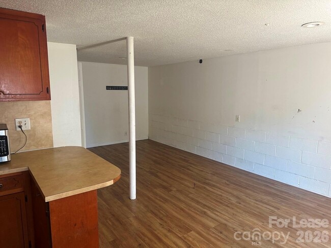 Photo - 1305 W Front St Unit B