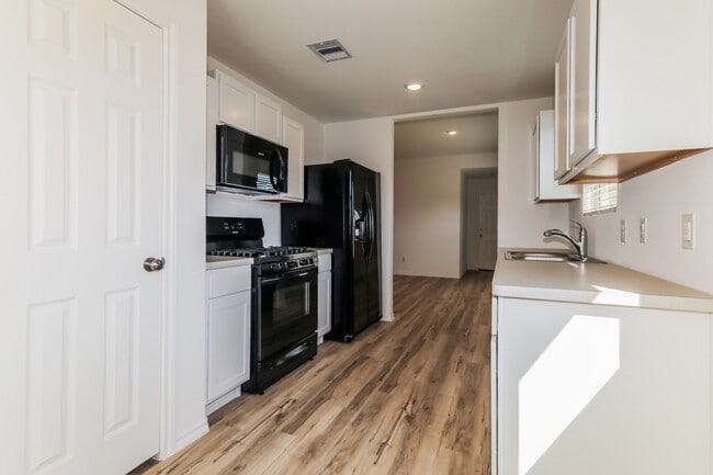 Photo - 11127 N Lake Mist Ln