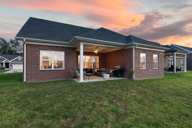 Photo - Luxury Living on the Course – For Rent