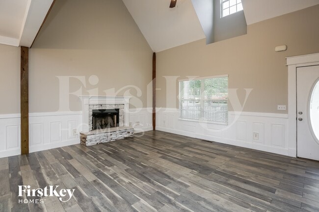 3518 Point View Dr