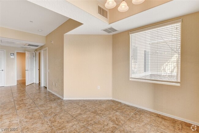 Building Photo - 6868 Sky Pointe Dr Unit 1109 Rental