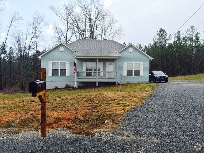 Building Photo - Home Available For Rent In Warrior!! Avail...