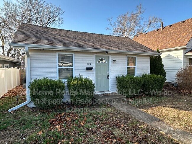 Photo - 1903 W 43rd Pl