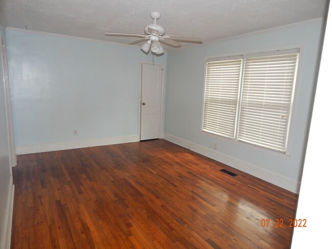 Photo - 1449 Mimosa Cir SE