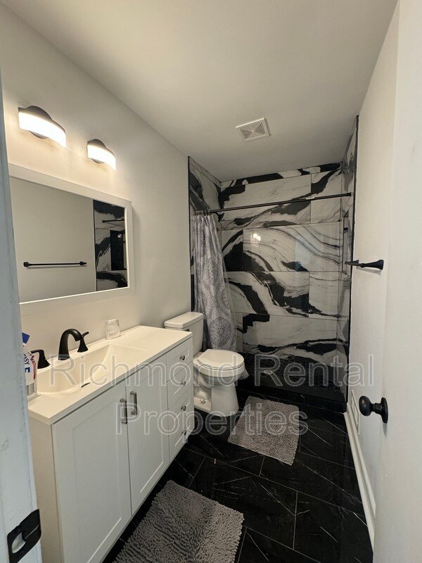 Photo - 2241 Kingsbrook Dr