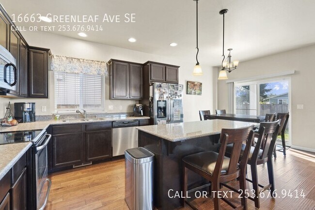 Photo - 16663 Greenleaf Ave SE
