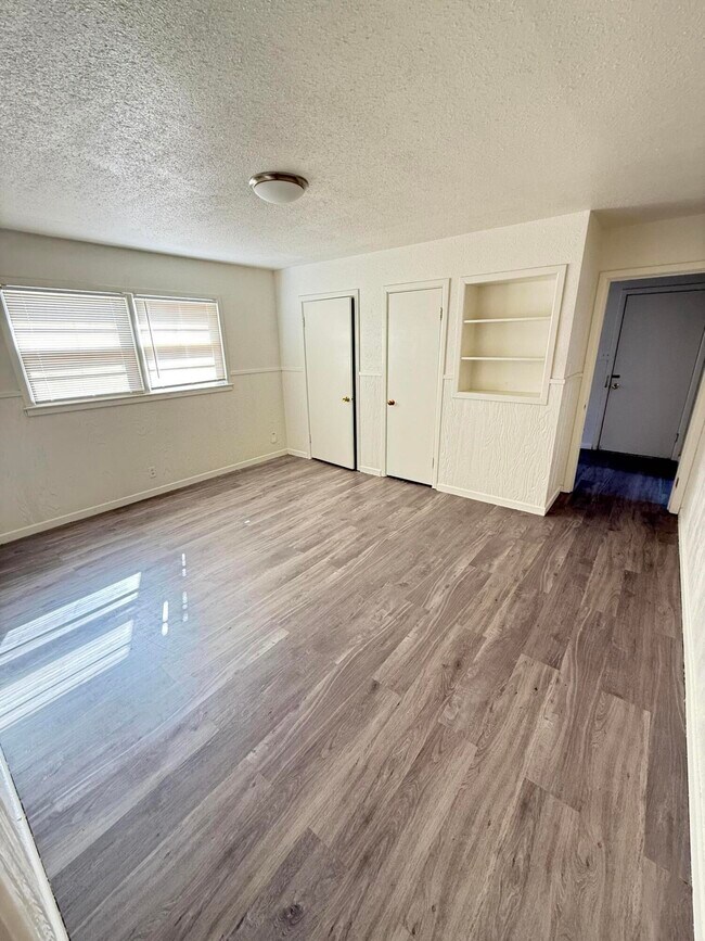 Photo - 2609 42nd St