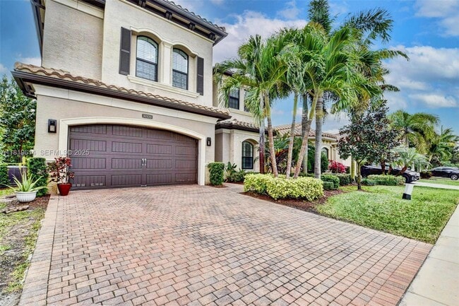 Photo - 16939 Bridge Crossing Cir