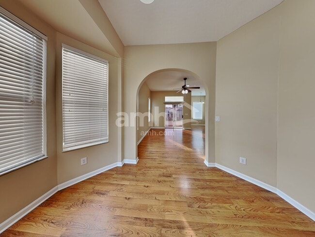 Photo - 2462 St Johns Ln