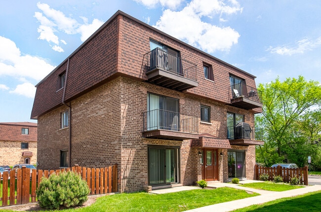 Building Photo - 9619 Bianco Terrace Unit B1