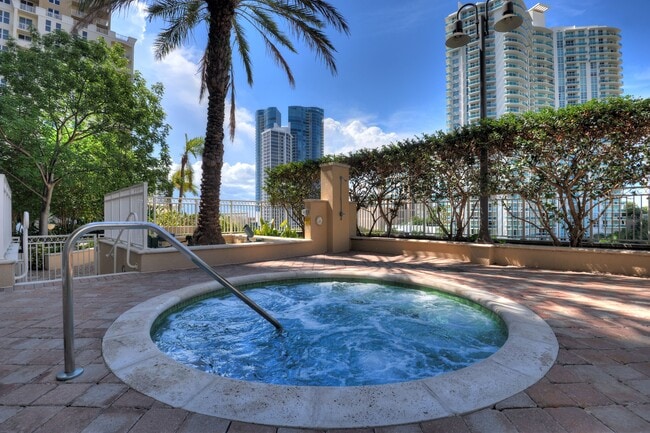 Photo - 511 SE 5 Ave Unit # 2006