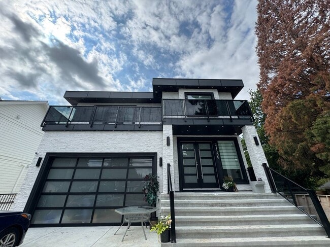 Building Photo - 21186 Wicklund Av