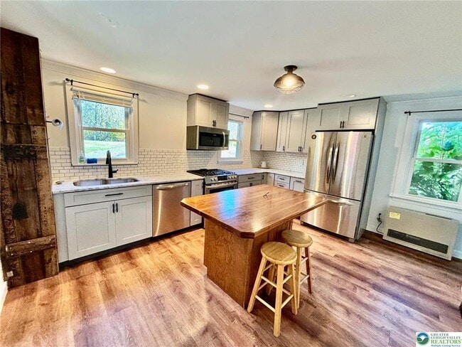 Photo - 181 E Moorestown Rd