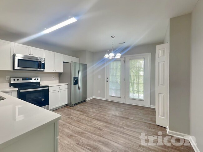 Photo - 705 Continental Dr