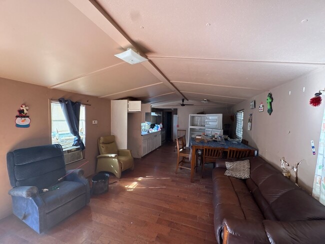 Photo - 920 Boardwalk Ln