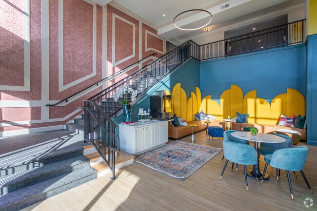 Skytop Apartments