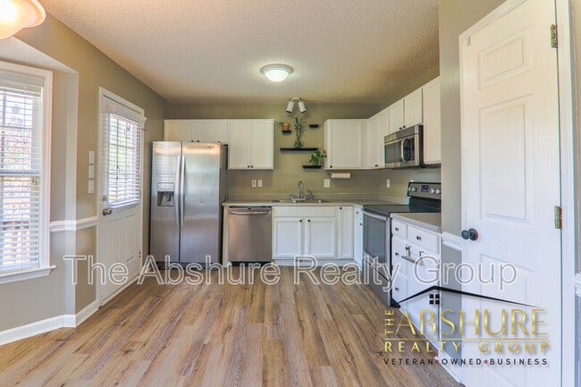 Photo - 7604 Lilly Pond Ln