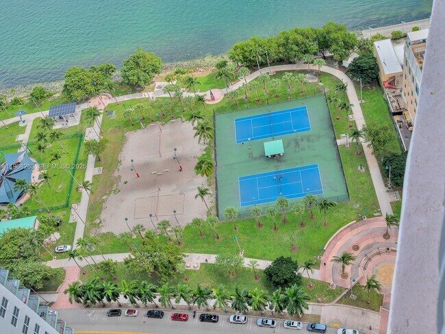 Photo - 1750 N Bayshore Dr Unit 4503