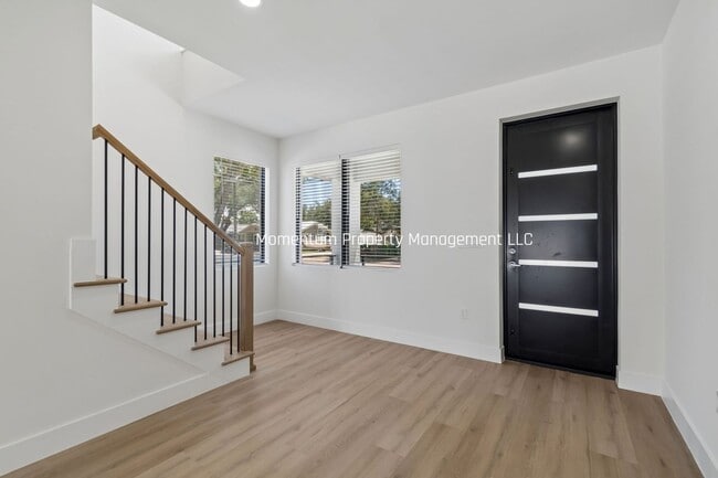 Photo - 6401 S Richard Ave