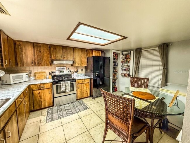 Photo - 35058 Whispering Oaks Blvd