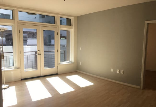 Photo - 327 Northwest Park Avenue Unit Apartment 3-D