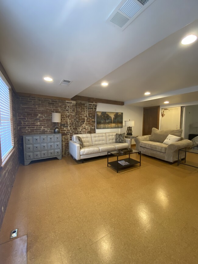 Photo - 1414 Washington St Unit 201