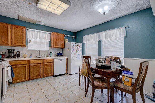 Photo - 23035 Red Leo Ln