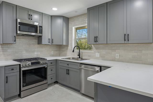 Photo - 9361 Angora St