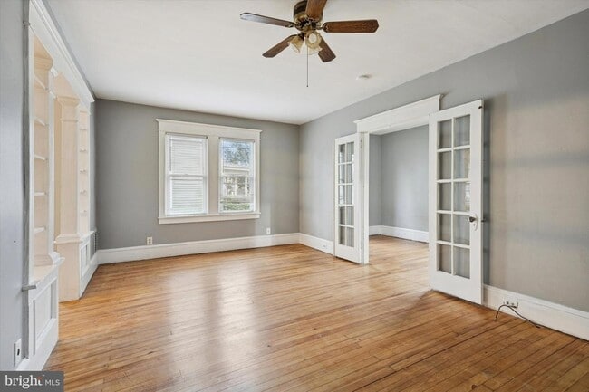 Photo - 407 N Broadway