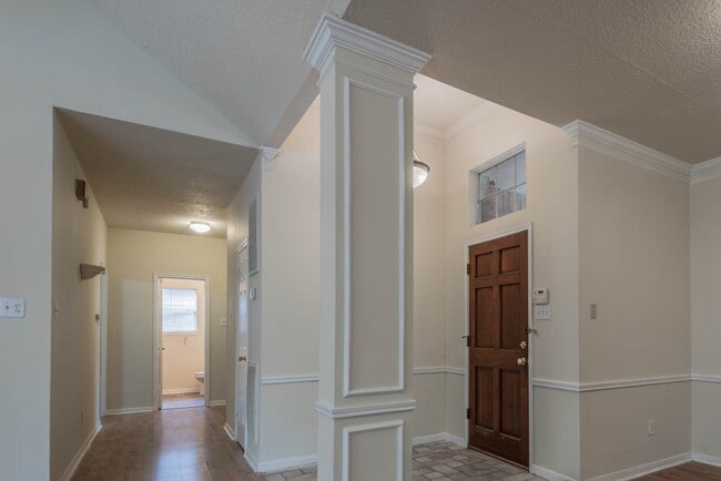 Photo - 17030 Macleish Dr