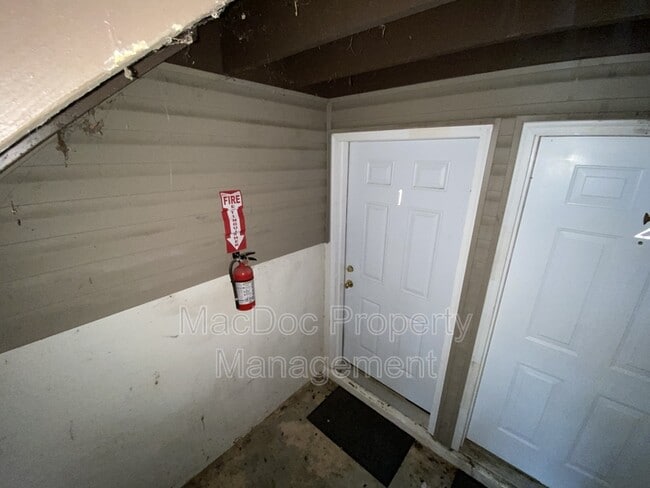 Photo - 111 Berry St Unit 1