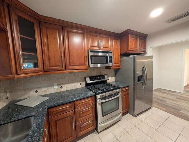 Photo - 4110 Ella Blvd
