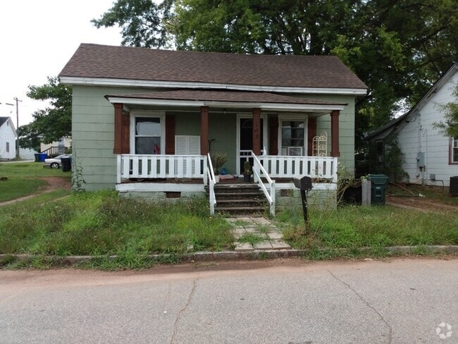 Building Photo - 2 Bedroom in Greenville Rental