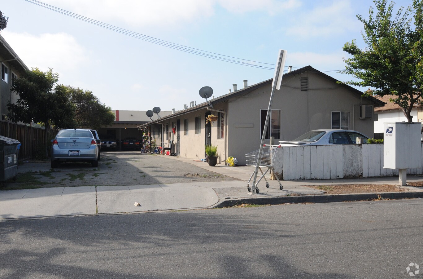 Photo - 1022-1024 De Giulio Avenue