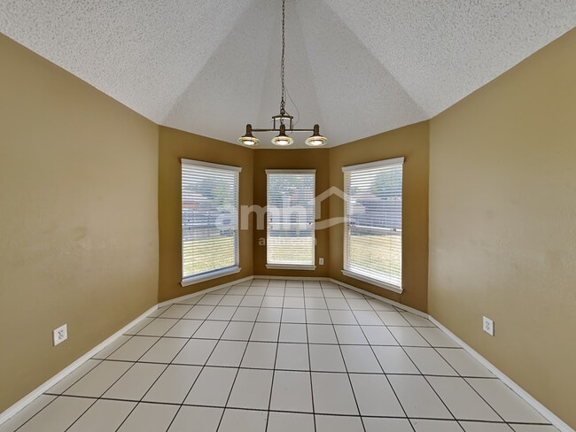 Photo - 6501 Gardenia Dr