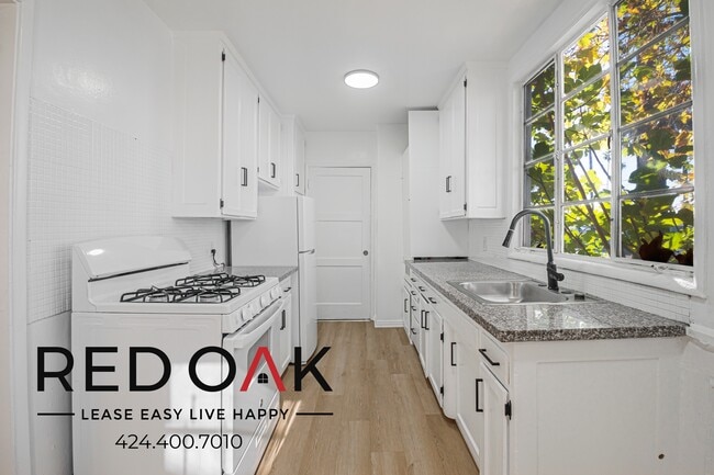 Photo - 1030 Menlo Ave Unit 5