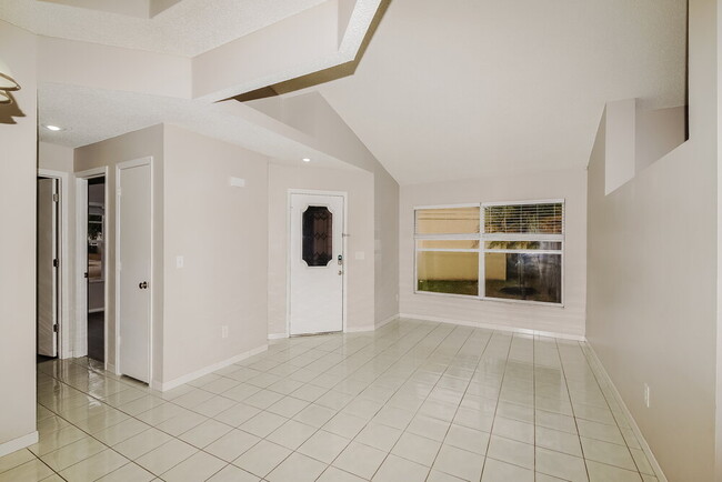 Photo - 1446 Pon Pon Ct