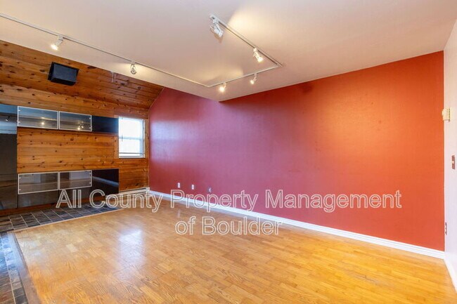 Photo - 3162 Redstone Ln Unidad C7