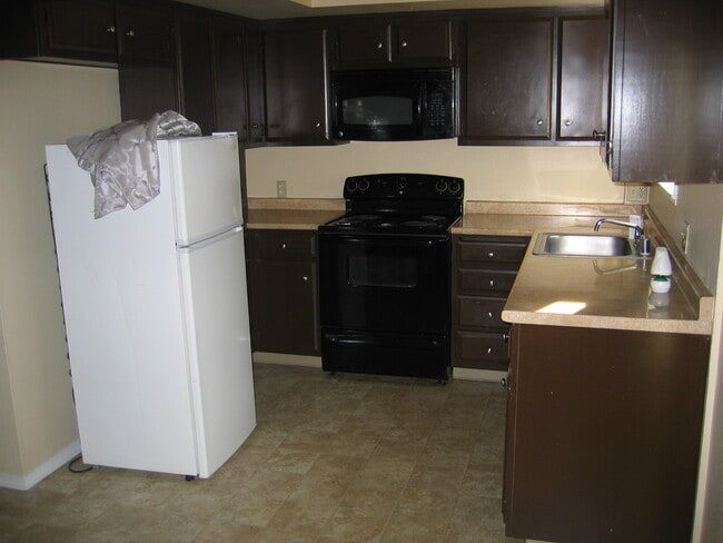 Photo - 1816 Polk Way