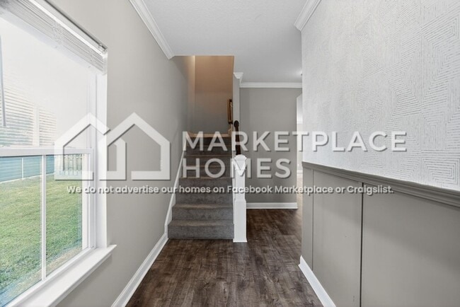 Photo - 635 Fairview Cir