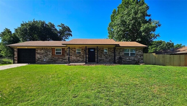 Photo - 3008 E Noble Dr House