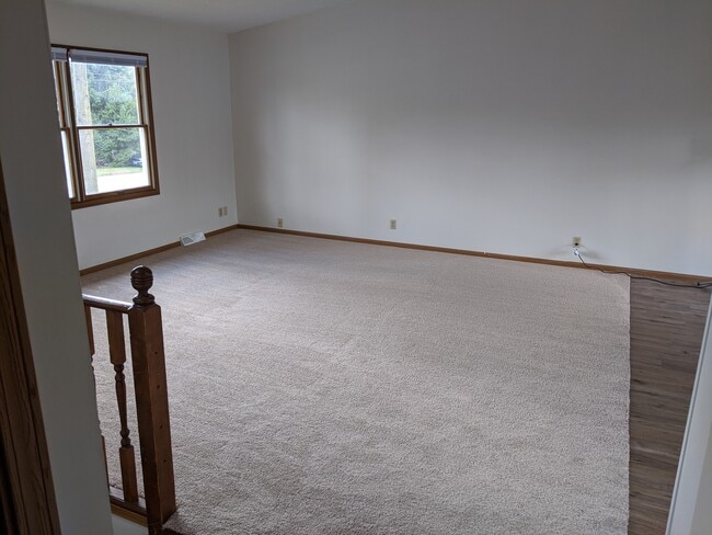 Living room_View b - 3027 Pleasant St NW